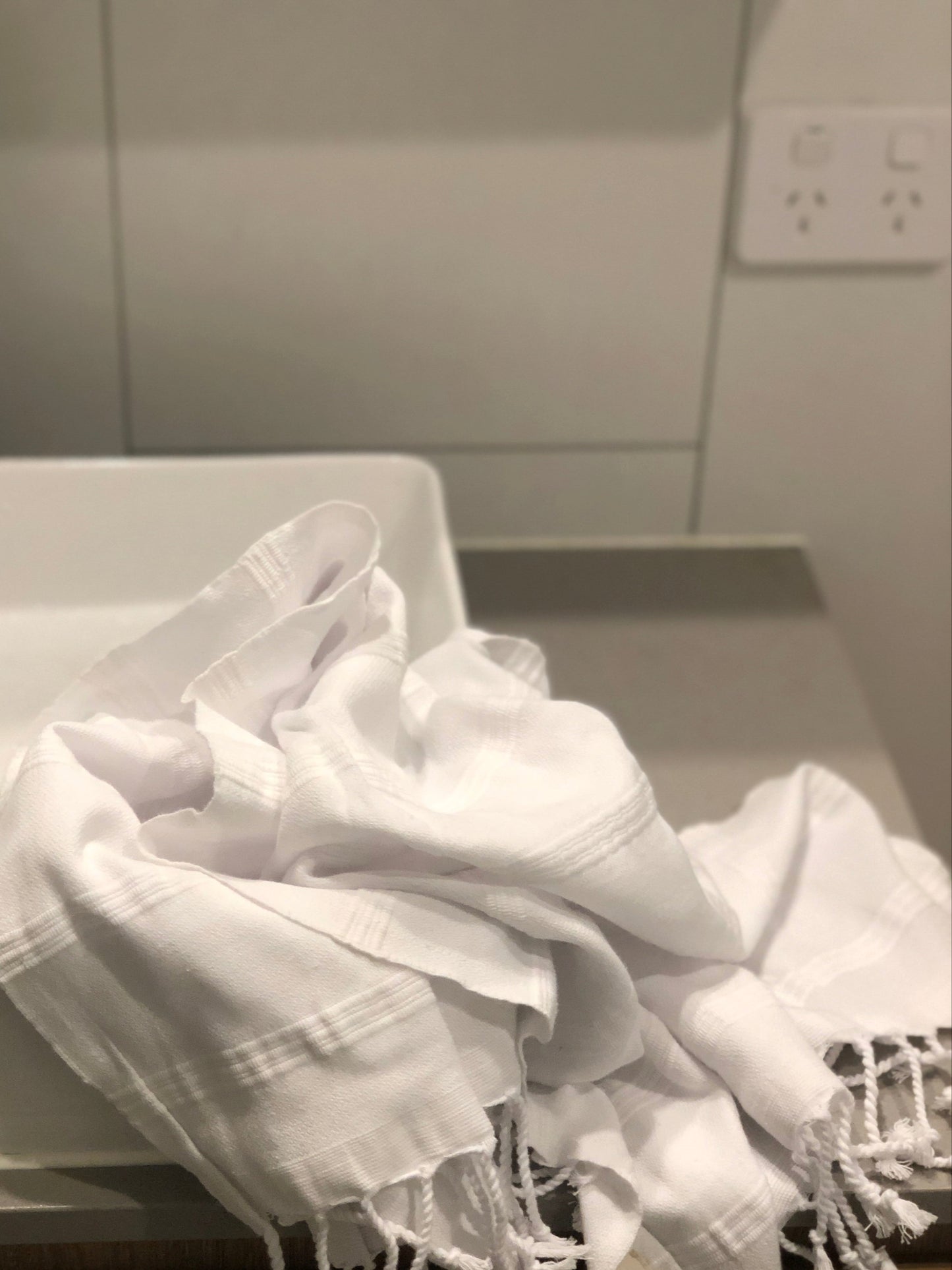 Stonewashed Hand Towel - White