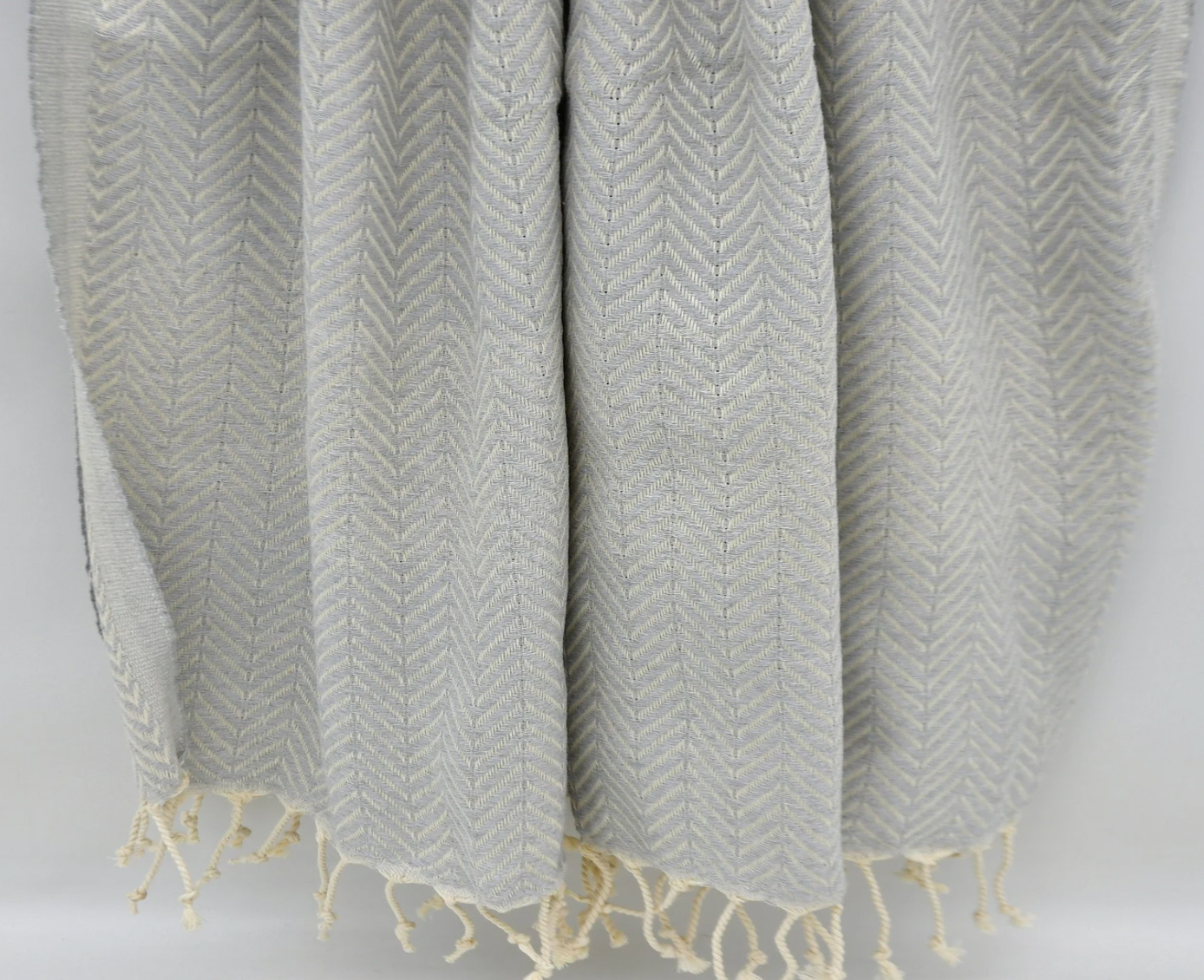 Chevron -Pale Grey