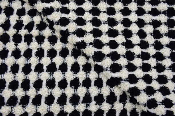 Dots Bath Towel Black and White - Sheet size